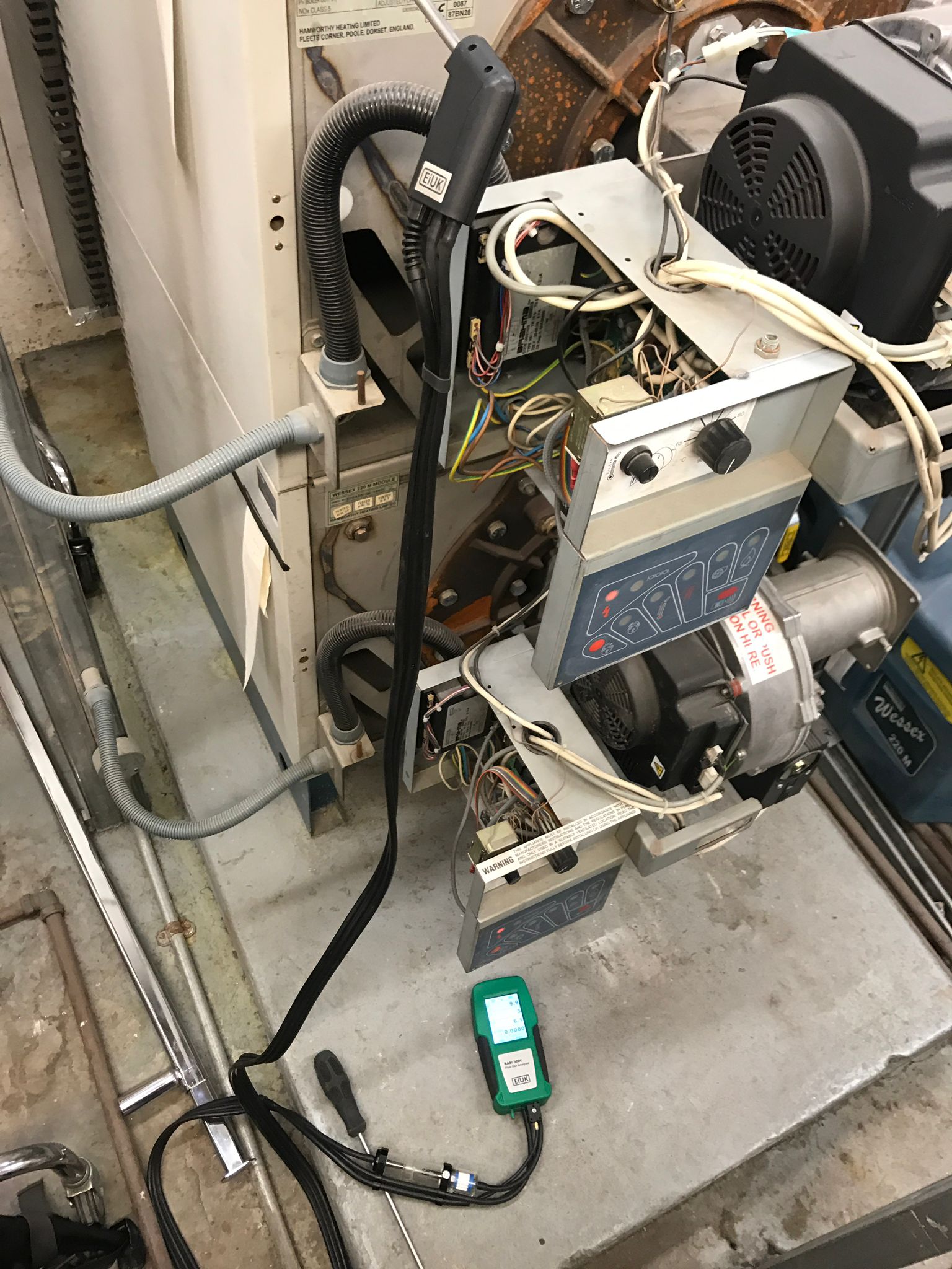 gas safe registered engineer near me Tooting, SW17